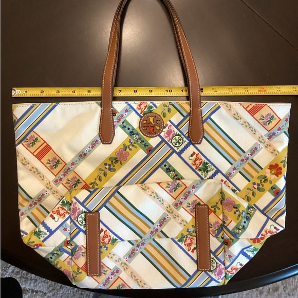 Tory Burch Key Item Canvas Tote in Ribbon Weave Bias Allover - Picture 10 of 11